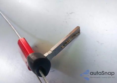 2010 Mini Cooper S z USA, uszkodzony, nr VIN WMWMS3C59ATY09465